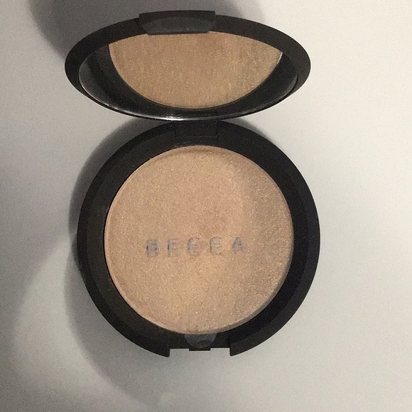 Becca highlighter - Picture 2 of 3